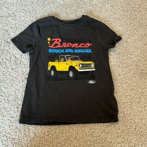 Old navy Bronco tee size 4but fits like 3T